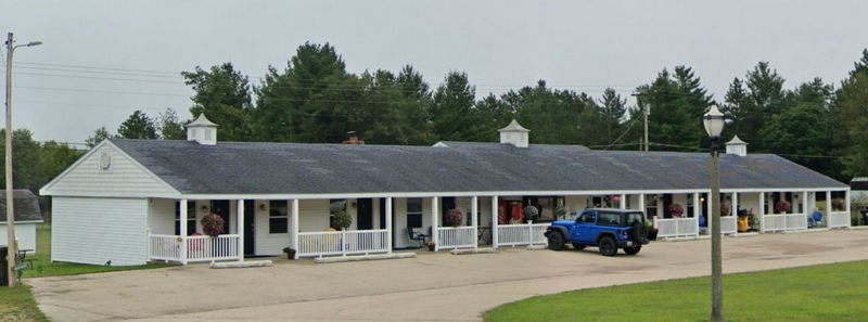 Hillcrest Inn & Motel (Hill Crest Motel) - From Web Listing (newer photo)